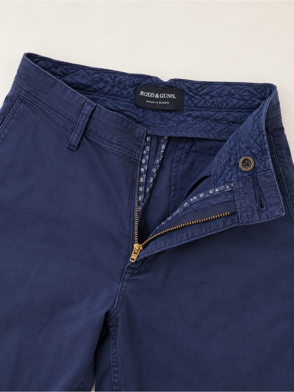 Rodd & Gunn Navy Blue Chino Shorts Men’s 32 Custom Fit Stretch Cotton - Picture 3 of 5